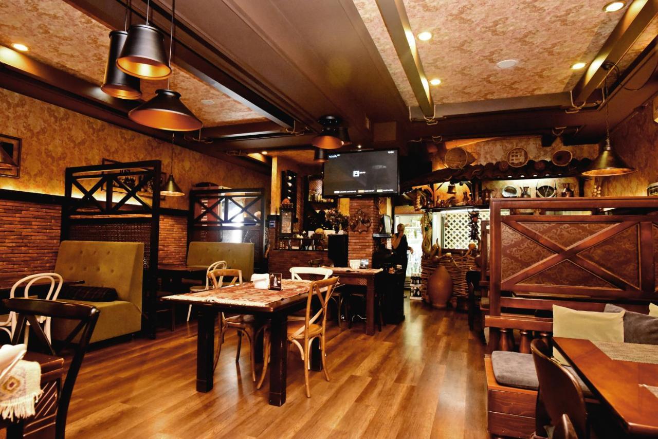Antika Hotel Μπατούμι Εξωτερικό φωτογραφία