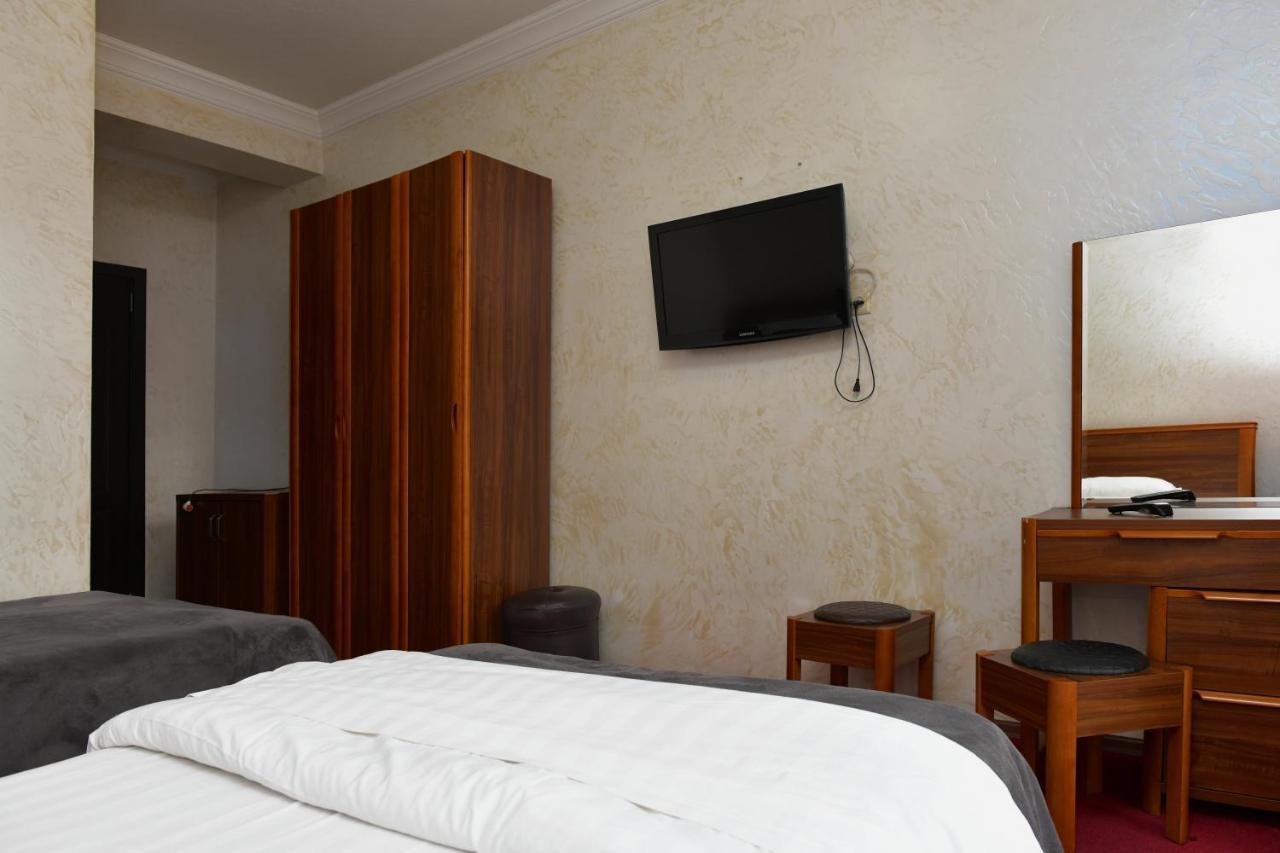 Antika Hotel Μπατούμι Εξωτερικό φωτογραφία