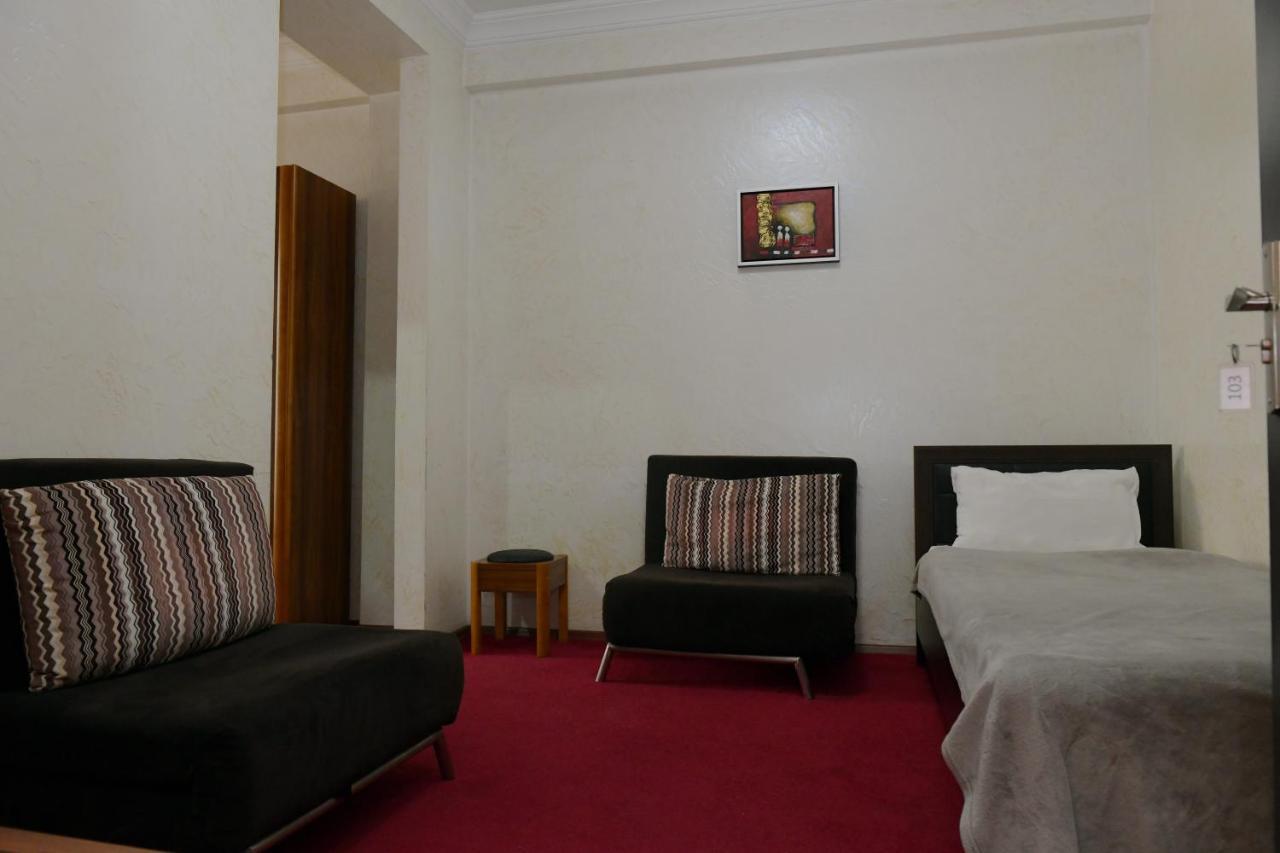 Antika Hotel Μπατούμι Εξωτερικό φωτογραφία